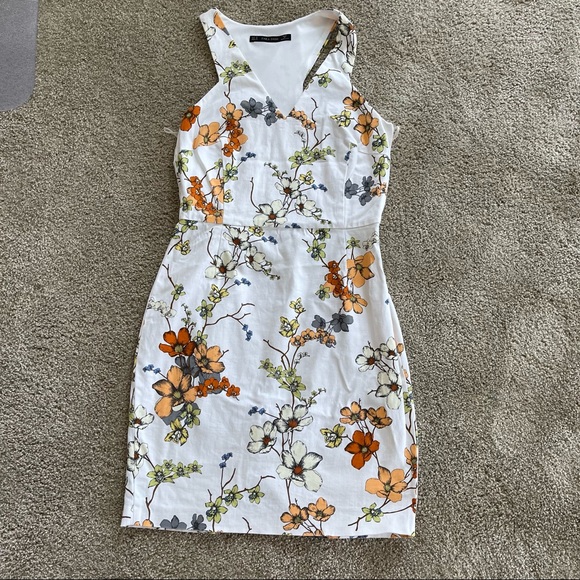 In new condition dress by Zara - Picture 4 of 8